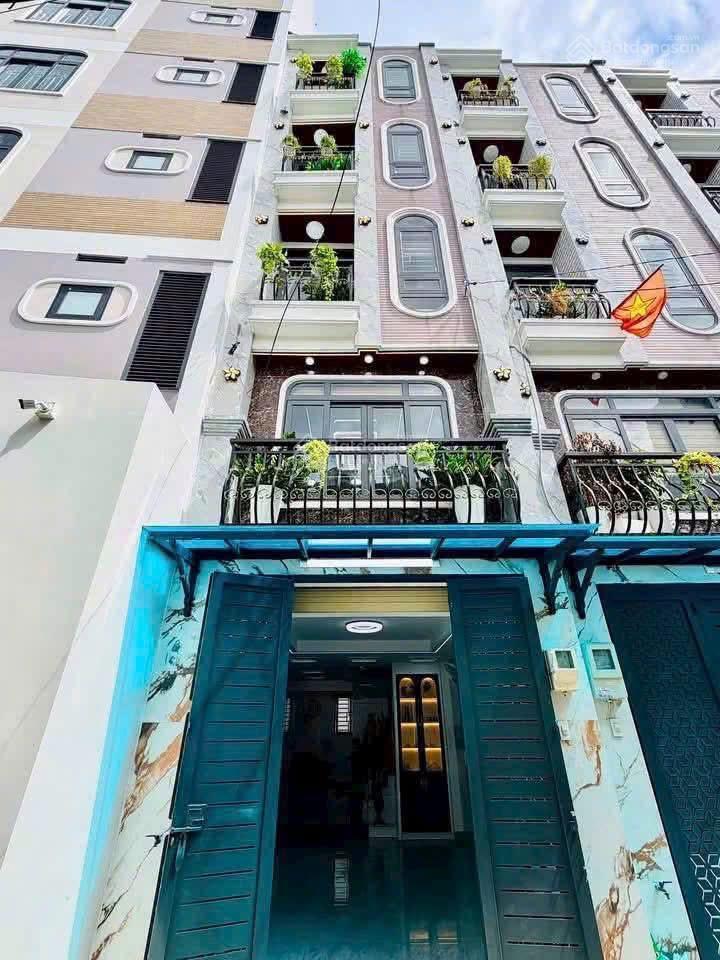 Chủ cần tiền giảm giá mạnh cho căn nhà phố khu phân lô dt 40 m trệt lửng 3 lầu rưỡi gồm 5pn 6wc