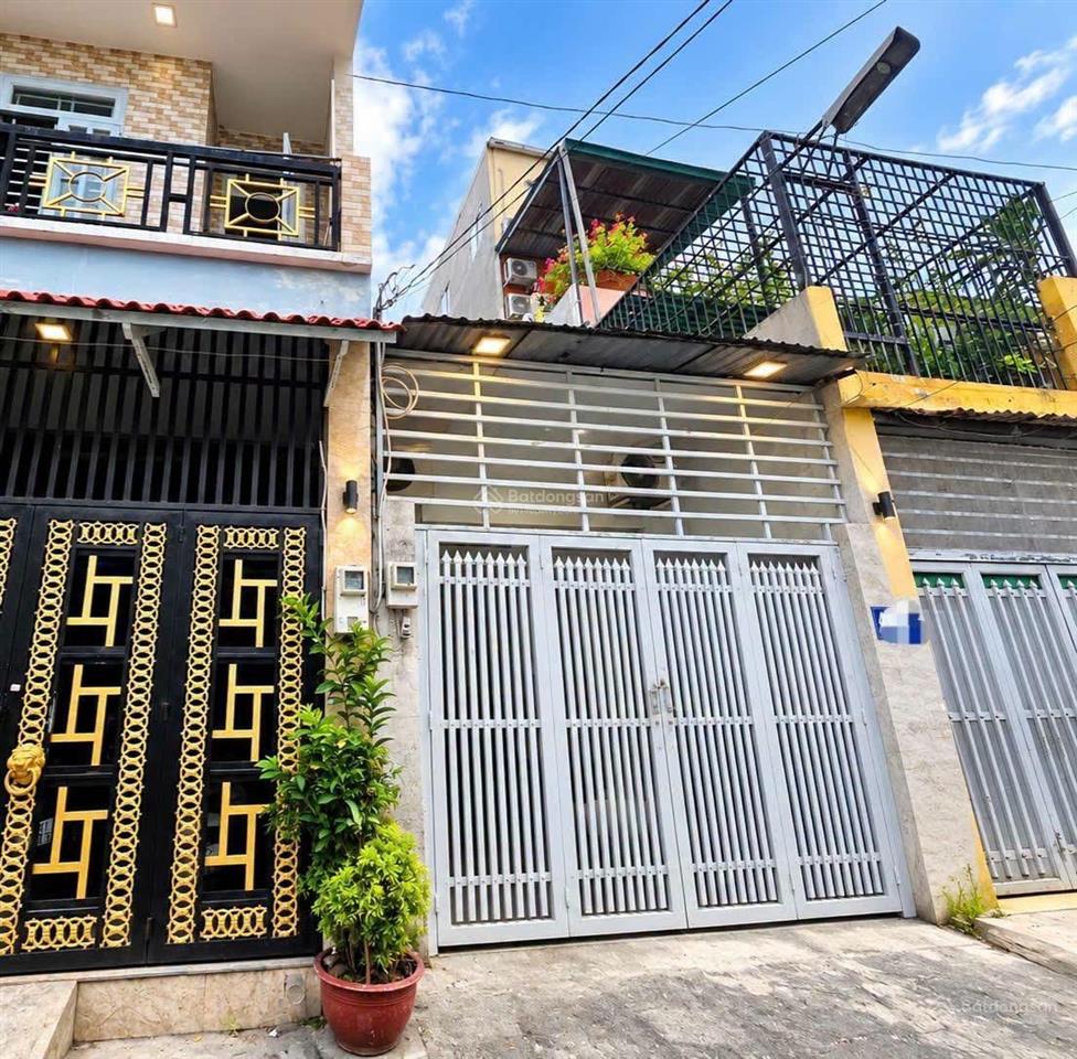 Chủ cần bán gấp nhà nguyễn văn quá quận 12 hẻm ô tô thông giá hơn 3tỷ 6 thương lượng ngang 4 dài 14