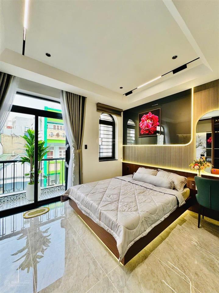 Nhà mới chính chủ thuộc đường phan huy ích dt 4,2 x15,5m trệt lửng 3 lầu có thang máy 10 tỷ 9 tl