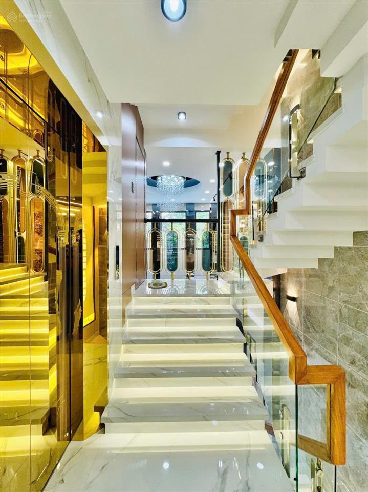Nhà mới chính chủ thuộc đường phan huy ích dt 4,2 x15,5m trệt lửng 3 lầu có thang máy 10 tỷ 9 tl