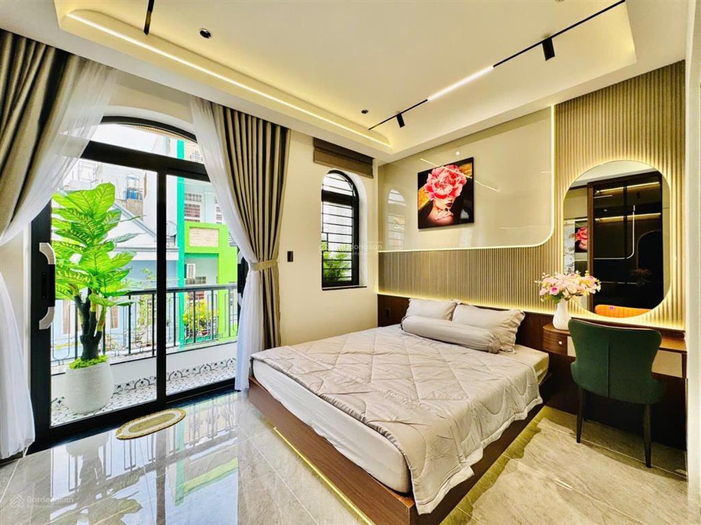 Nhà mới chính chủ thuộc đường phan huy ích dt 4,2 x15,5m trệt lửng 3 lầu có thang máy 10 tỷ 9 tl