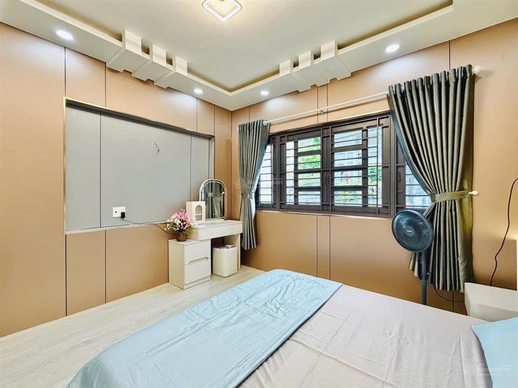 Nhà chính chủ mới đầy đủ nội thất bán đường phạm văn chiêu dt 40m2 trệt 2 lầu hẻm xe hơi