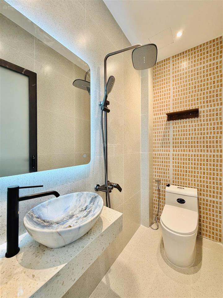 Nhà thuộc phạm văn chiêu diện tích 40 m trệt 2 lầu ngang 4 dài 10 sát bên trường học giá hơn 5 tỷ