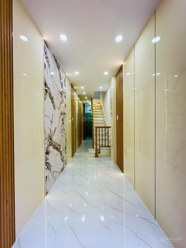 Nhà chính chủ sổ hồng riêng quang trung p.8 dt 16m trệt 2 lầu 2 pn hẻm xe hơi giá hơn 2 tỷ