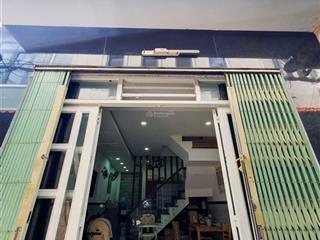 Nhà chính chủ đang ở ngay trung tâm p 11 dt ngang 4 dài 9 trệt 2 lầu 3 pn 2wc giá hơn 4 tỷ sổ 33 m