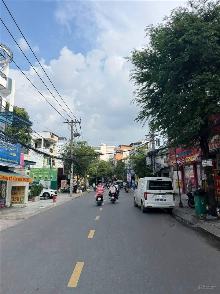 Mặt tiền cây trâm gv kinh doanh buôn bán đa ngành nghề dt ngang 4,15 dài 9 trệt lửng 2 lầu giá 7,3
