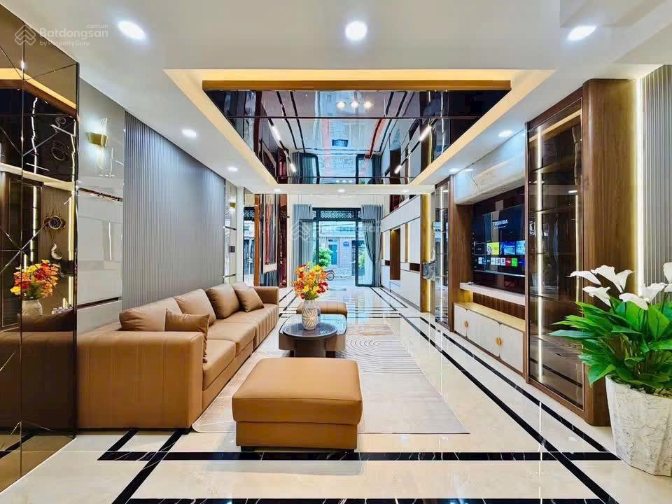 Siêu phẩm đường huỳnh văn nghệ p 12 sát bên nhà ga t3 dt 4,4 x14 trệt lửng 4 lầu hẻm 8 m giá 12 tỷ
