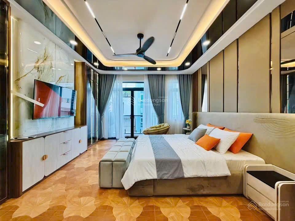 Siêu phẩm đường huỳnh văn nghệ p 12 sát bên nhà ga t3 dt 4,4 x14 trệt lửng 4 lầu hẻm 8 m giá 12 tỷ