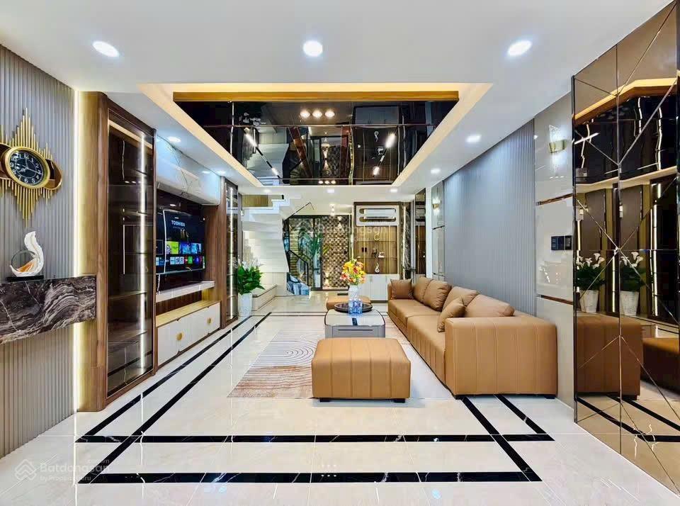 Siêu phẩm đường huỳnh văn nghệ p 12 sát bên nhà ga t3 dt 4,4 x14 trệt lửng 4 lầu hẻm 8 m giá 12 tỷ