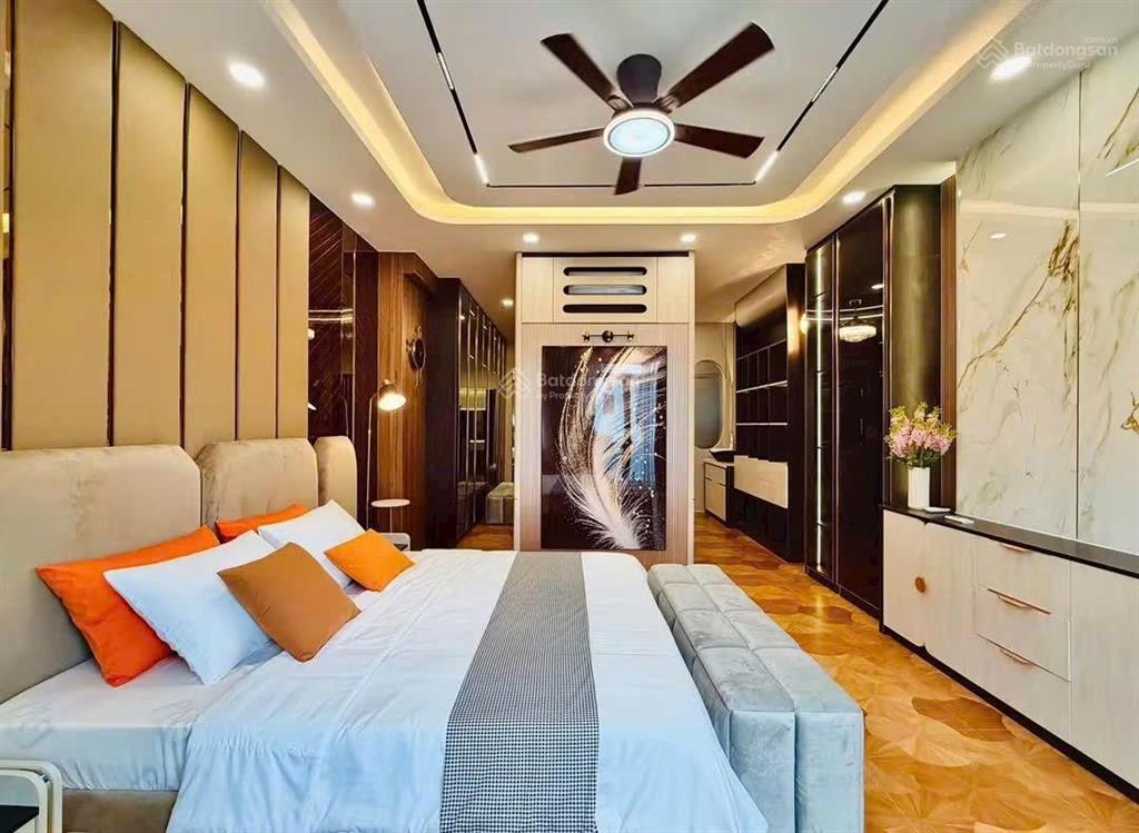 Siêu phẩm đường huỳnh văn nghệ p 12 sát bên nhà ga t3 dt 4,4 x14 trệt lửng 4 lầu hẻm 8 m giá 12 tỷ
