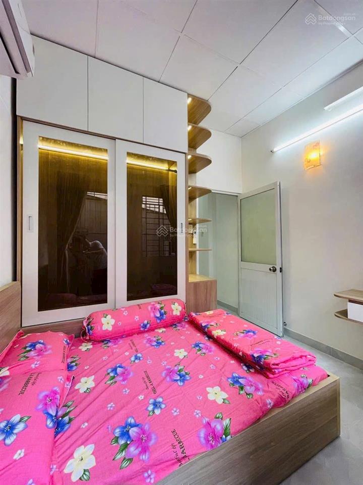 Chủ nhà lỗ cần bán gấp thuộc đường nguyễn tư giản dt 3,2 x 8 trệt lầu có 2 pn 2 wc giá 2 tỷ 990 tr