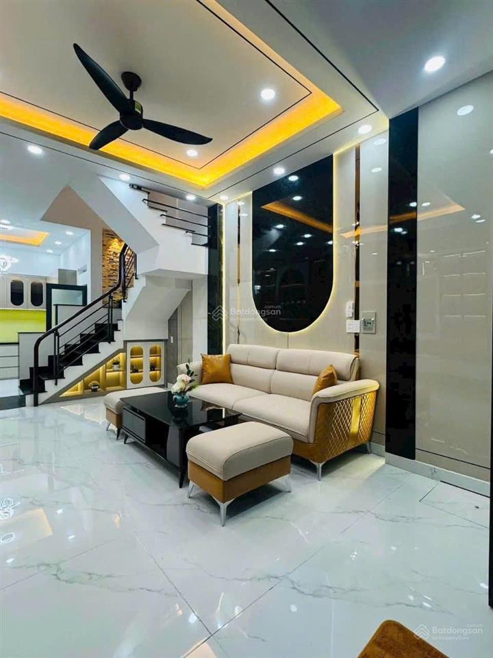 Nhà chinh chủ thuộc đường buì quang là dt ngang 4 dài 10 trệt 2 lầu hẻm xe hoi giá hơn 5 tỷ