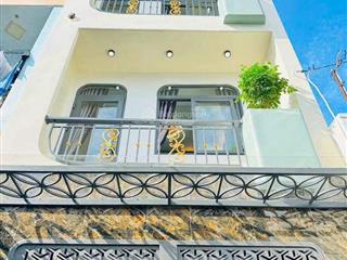 Nhà chinh chủ thuộc đường buì quang là dt ngang 4 dài 10 trệt 2 lầu hẻm xe hoi giá hơn 5 tỷ