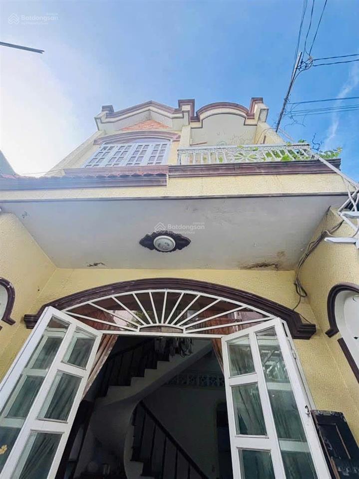 Nhà diện tích lớn nhưng giá cực mềm
giá hơn 3 tỷ nhà nguyễn tư giản gv ngang 4,2 dài 11 trệt lầu