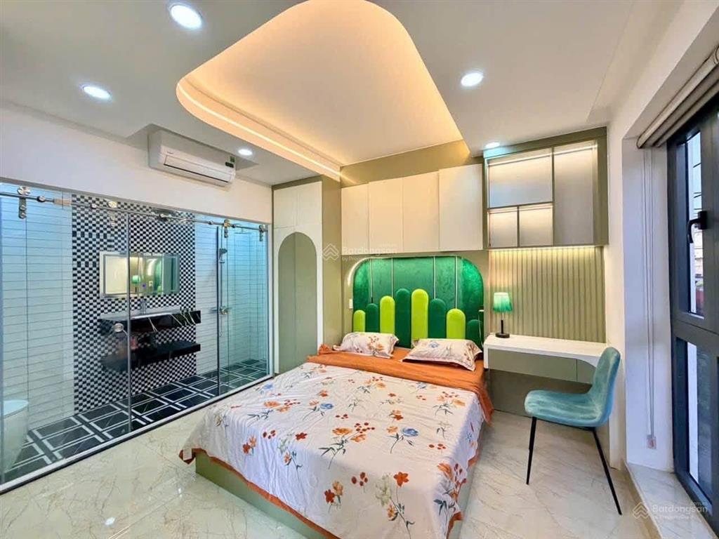 Mặt tiền hẻm thông ngay trực ale văn thọ sát bên đường quag trung dt 9 x5,5 trệt 4 lầu giá hơn 8 tỷ