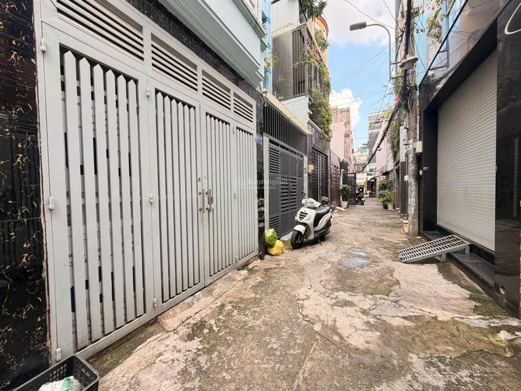 Nhà chính chủ thuộc đường quang trung dt 62 m trệt lầu giá 5 tỷ 950 tr bớt lộc