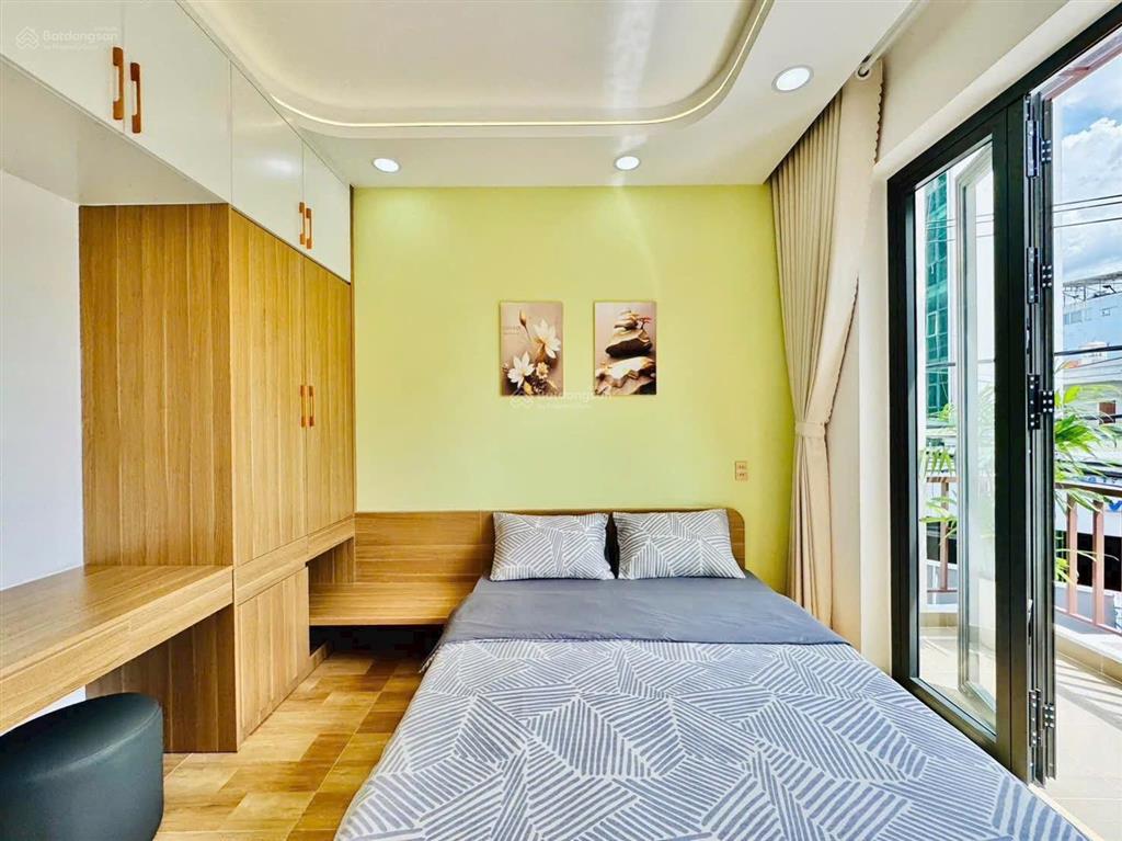 Mặt tiền vừa ở và kinh doanh đường buì quang là ngang 4 dài 20 no hậu chữ l 7,6 m giá 8 tỷ 9