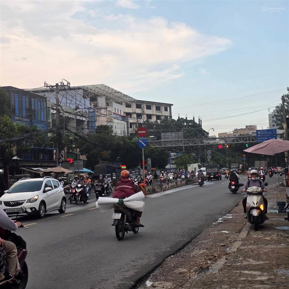 Đất chính chủ cần tiền bán gấp đường tô ký sát bên gò vấp dt 4x20 hẻm ô tô giá chỉ hơn 3 tỷ