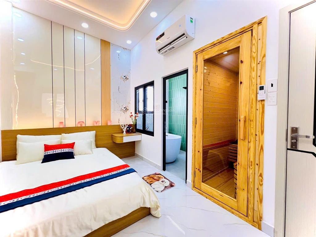Siêu phẩm đường quang trung p12 diện tích 70m2 trệt lầu 4 pn 4 wc sát hẻm xe tải giá chỉ hơn 6 tỷ