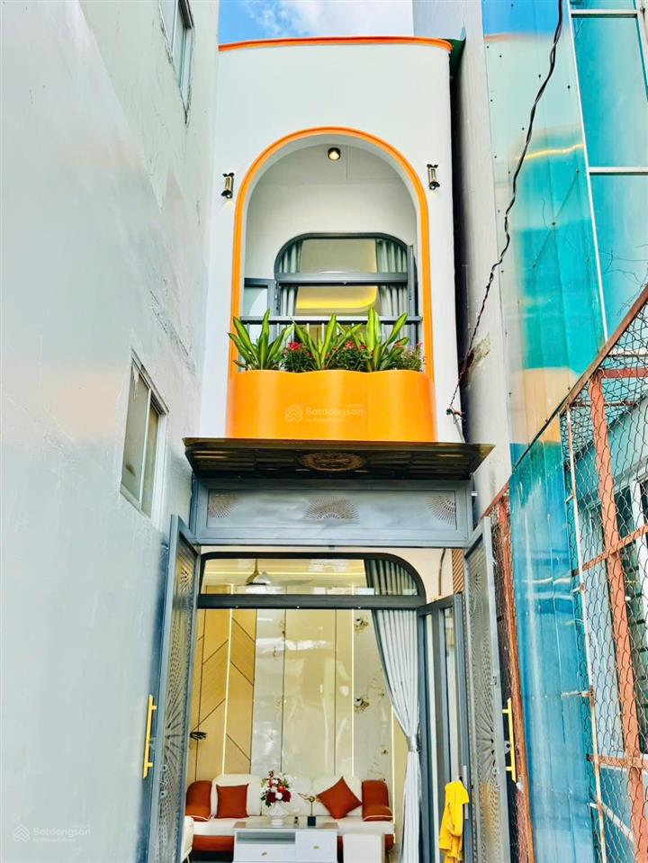 Siêu phẩm đường quang trung p12 diện tích 70m2 trệt lầu 4 pn 4 wc sát hẻm xe tải giá chỉ hơn 6 tỷ