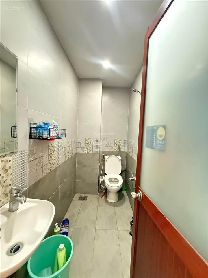Nhà 4 tấm quang trung sát chợ tân sơn phạm văn bạch giá hơn 4 tỷ dt 3,8x12 trệt 3 lầu gồm 4 pn 4wc