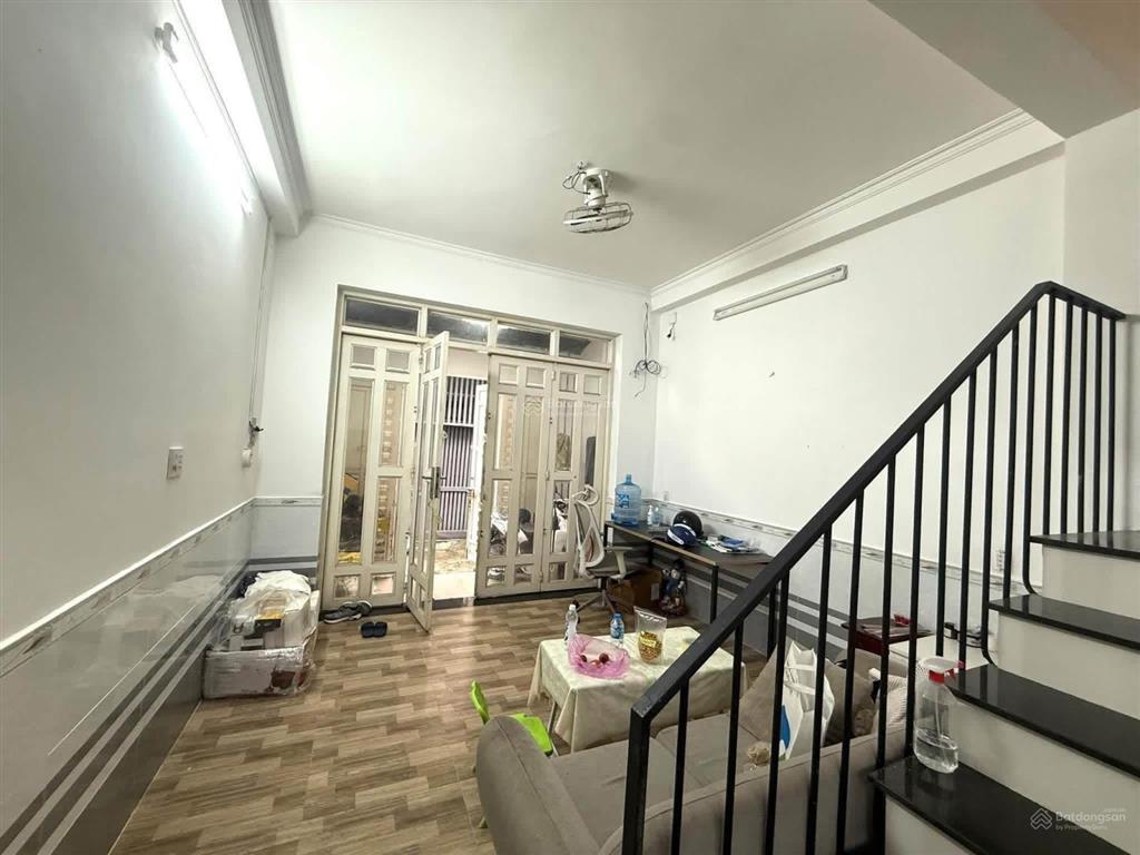 Nhà 4 tấm quang trung sát chợ tân sơn phạm văn bạch giá hơn 4 tỷ dt 3,8x12 trệt 3 lầu gồm 4 pn 4wc