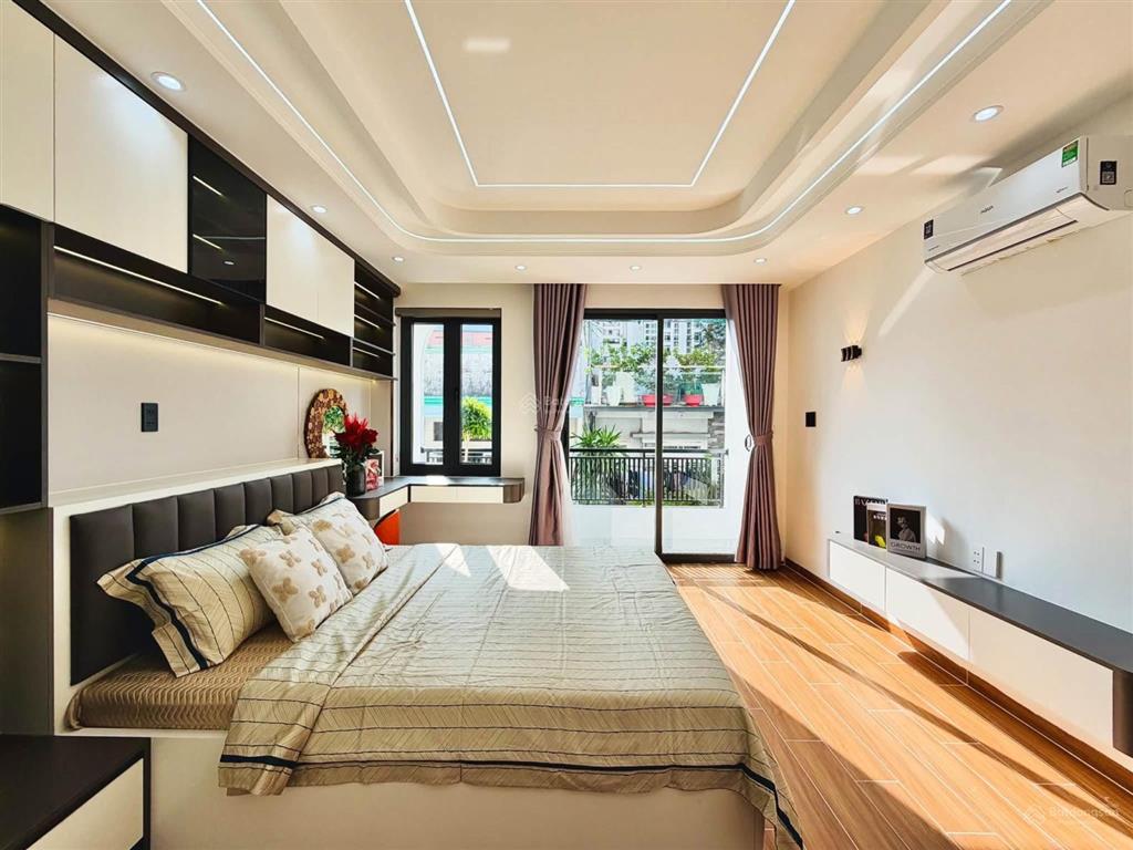 Nhà xây mới đường phạm văn chiêu dt 4x16m trệt lửng 3 lầu có thang máy 4 phòng ngủ hẻm ôtô 8.5 tỷ