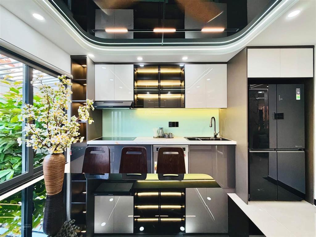 Nhà xây mới đường phạm văn chiêu dt 4x16m trệt lửng 3 lầu có thang máy 4 phòng ngủ hẻm ôtô 8.5 tỷ