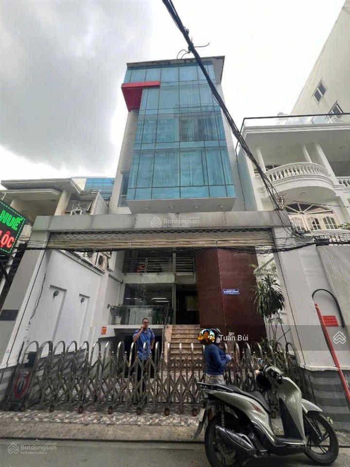 Mặt tiền nb lê văn sỹ  dt 12.1x14.7m  vị trí vàng kinh doanh trung tâm quận tân bình