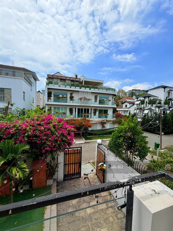 Villa hồ bơi compound thảo điền 300m²  4pn  khu expat cao cấp  105 triệu