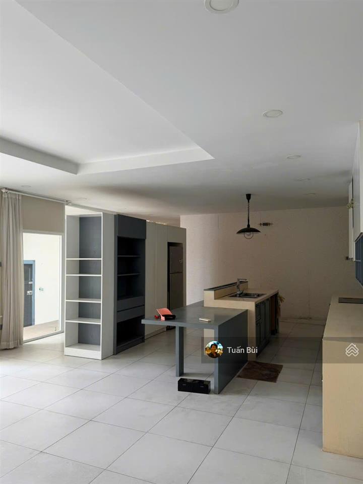Villa hồ bơi compound thảo điền 300m²  4pn  khu expat cao cấp  105 triệu