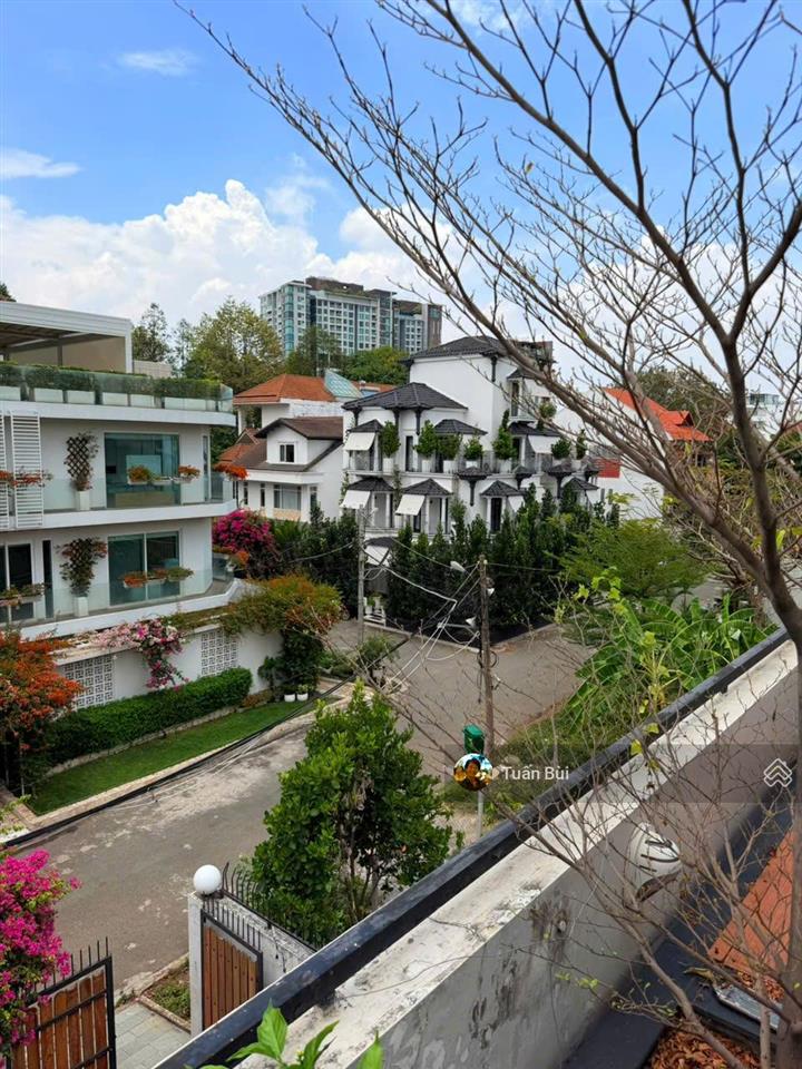 Villa hồ bơi compound thảo điền 300m²  4pn  khu expat cao cấp  105 triệu