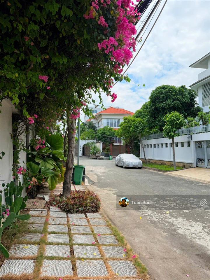 Villa hồ bơi compound thảo điền 300m²  4pn  khu expat cao cấp  105 triệu
