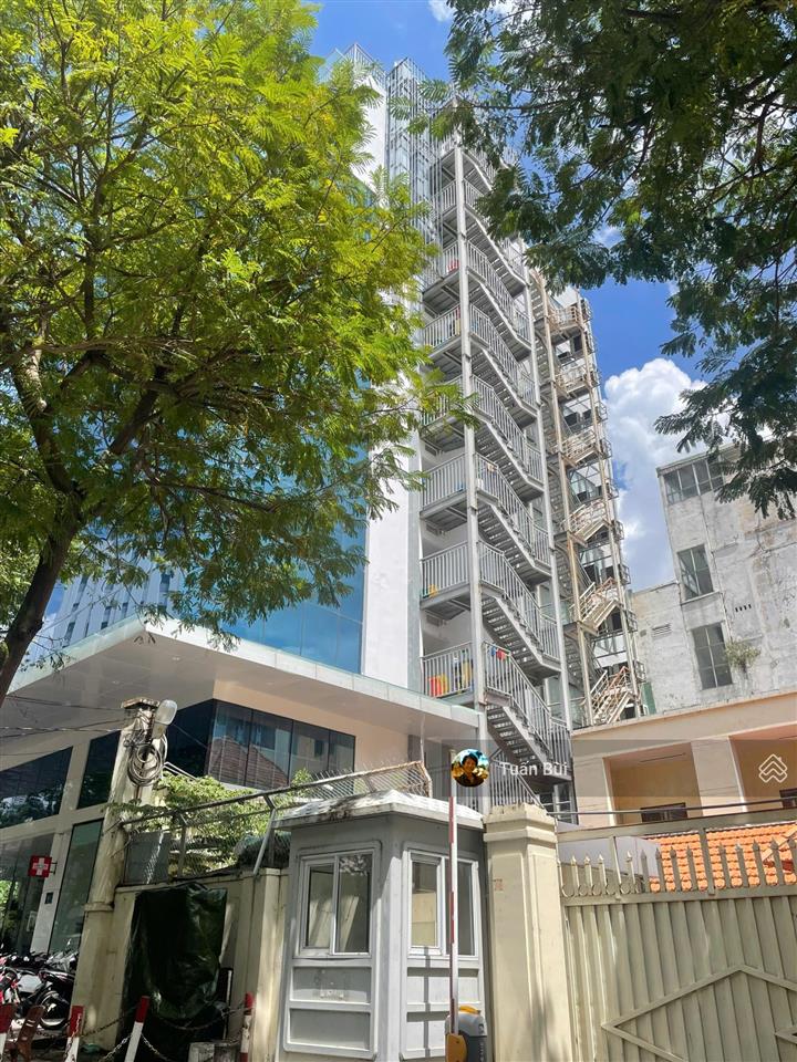 Building góc 2 mặt tiền nguyễn trãi hệ thống xây dựng cho mô hình bệnh viện thẩm mỹ quốc tế