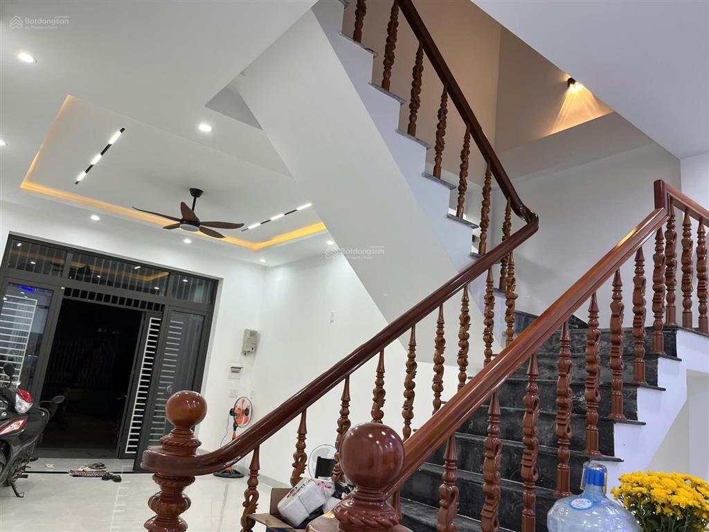 Bán nhà tại đường nam thọ 4, giá siêu hời 9 tỷ, 81m2, 3pn, 4wc, đi bộ ra biển du lịch mân thái 300m