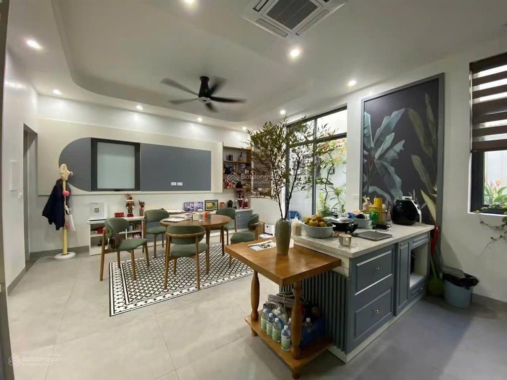 Bán biệt thự đô nghĩa, dương nội, hà đông 200m2, 4 tầng, mt 10m, 3 thoáng, giá 27,9 tỷ