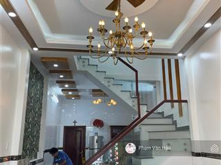 Bán nhà riêng hẻm xe hơi 146 lã xuân oai, 4x16m, nhà đẹp cần bán gấp, giá giảm 6.7 về 6.2 tỷ bán