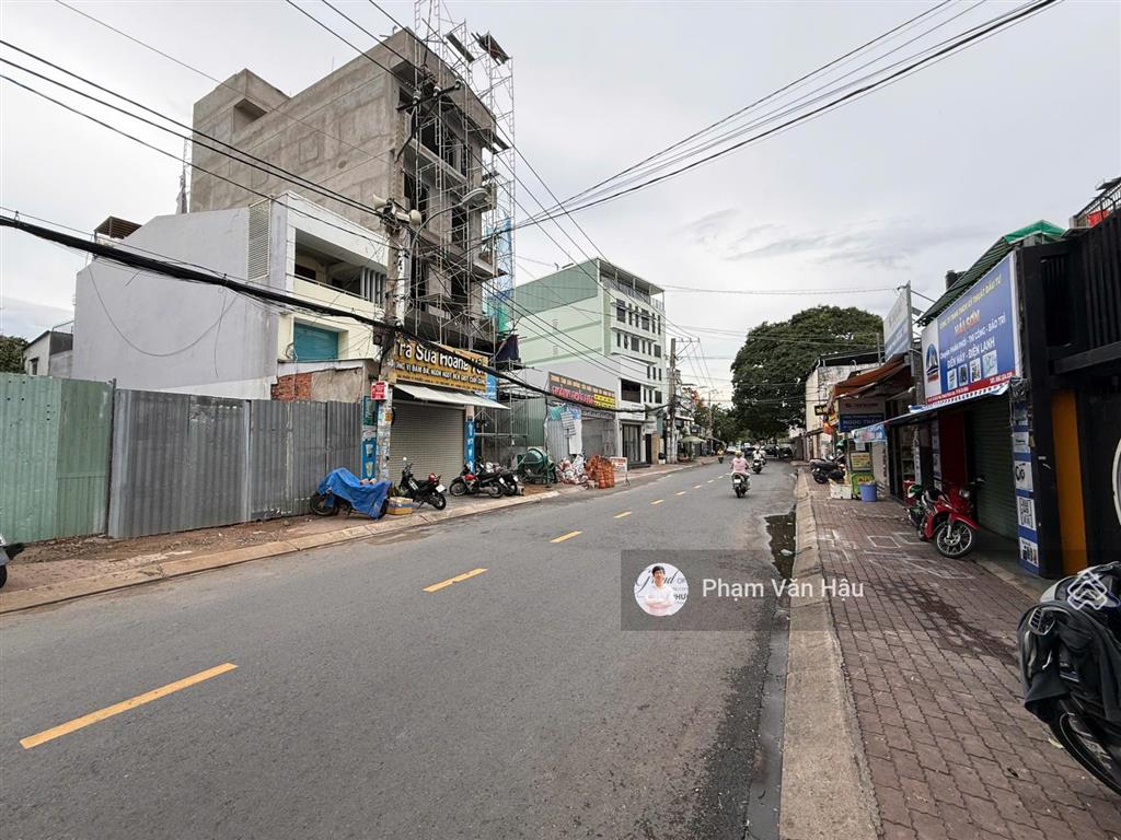 Siêu phẩm mặt tiền hồ bá phấn khuôn 12x20m hiếm gặp xây hầm 6 tầng, 2mt trước sau thông thoáng
