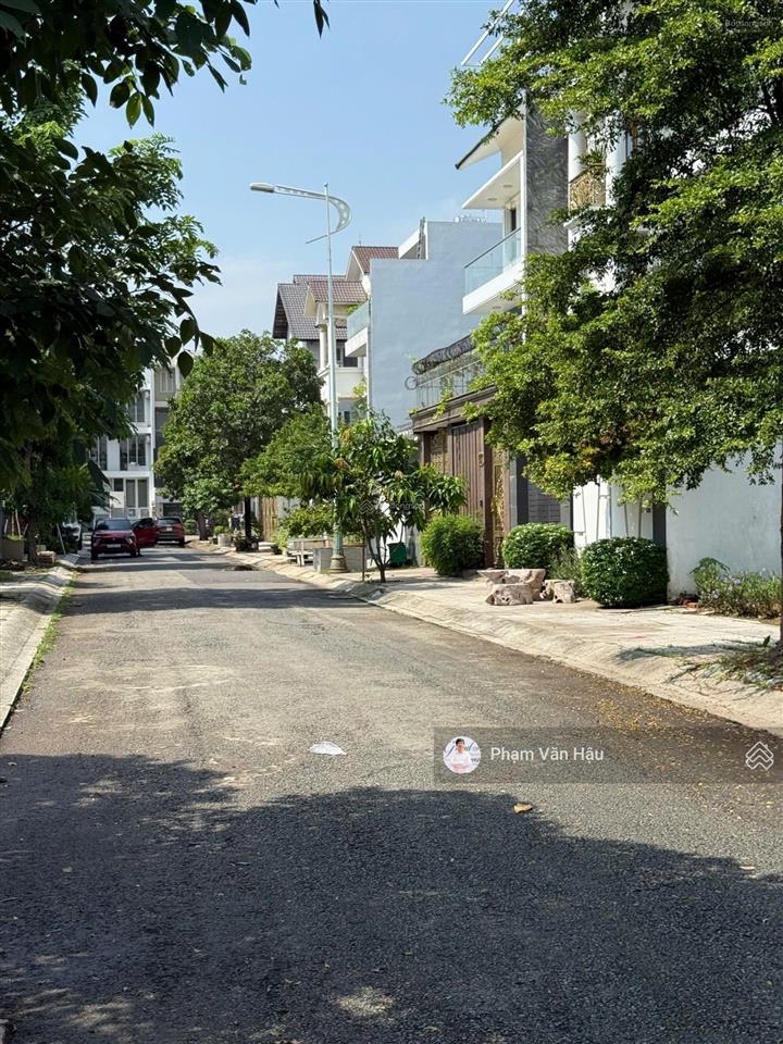 Lô góc biệt thự khu đông thủ thiêm 11x20m, cách nguyễn duy trinh 200m, giá tốt chỉ 97tr/m2