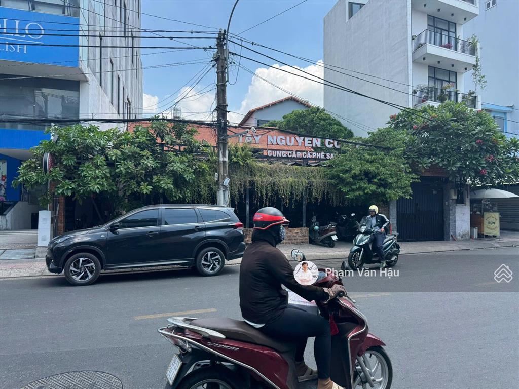 Khuôn xd nổi bật khu trung tâm sg, nhà mặt tiền 280 lê quang định 12x35 giá giảm sốc 15 tỷ bán gấp