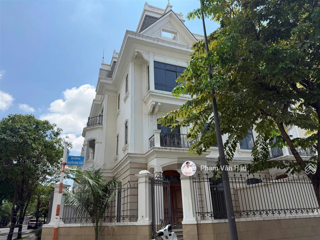 Giảm 11 tỷ biệt thự góc 2 mặt tiền nguyễn mộng tuân, ngang 12mx21m, nhà mới, chủ cần bán rất gấp!