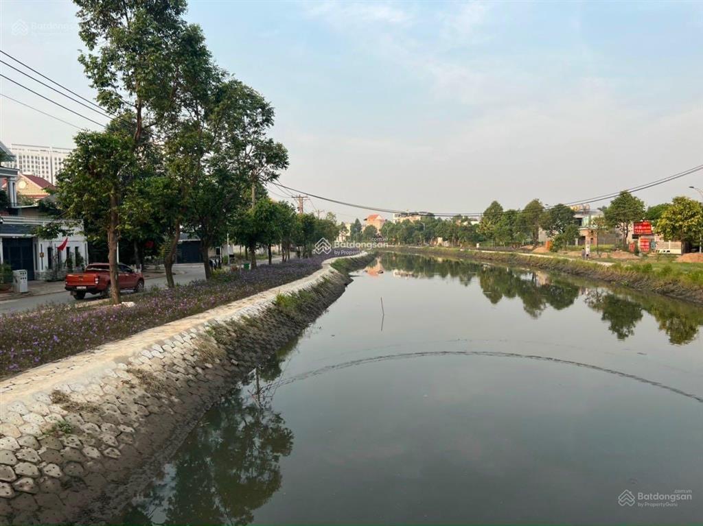 Bán miếng đất 129m2 (6x21,5m) đường nhựa 16m, đường thông thẳng ra quốc lộ 13, xe oto, xe container