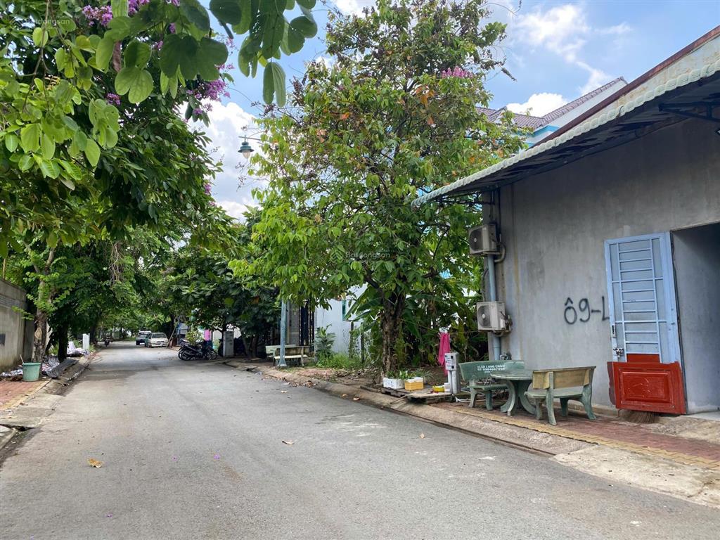 Bán gấp (10x23m) 230m2 xây sẵn kho cho thuê hàng tháng 12 triệu