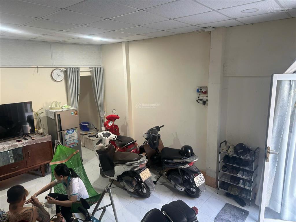 Bán nhà gần đường quốc lộ 13 gần bệnh viện hạnh phúc  124m2 ngang 9m có tiền thuê đều 15tr/tháng