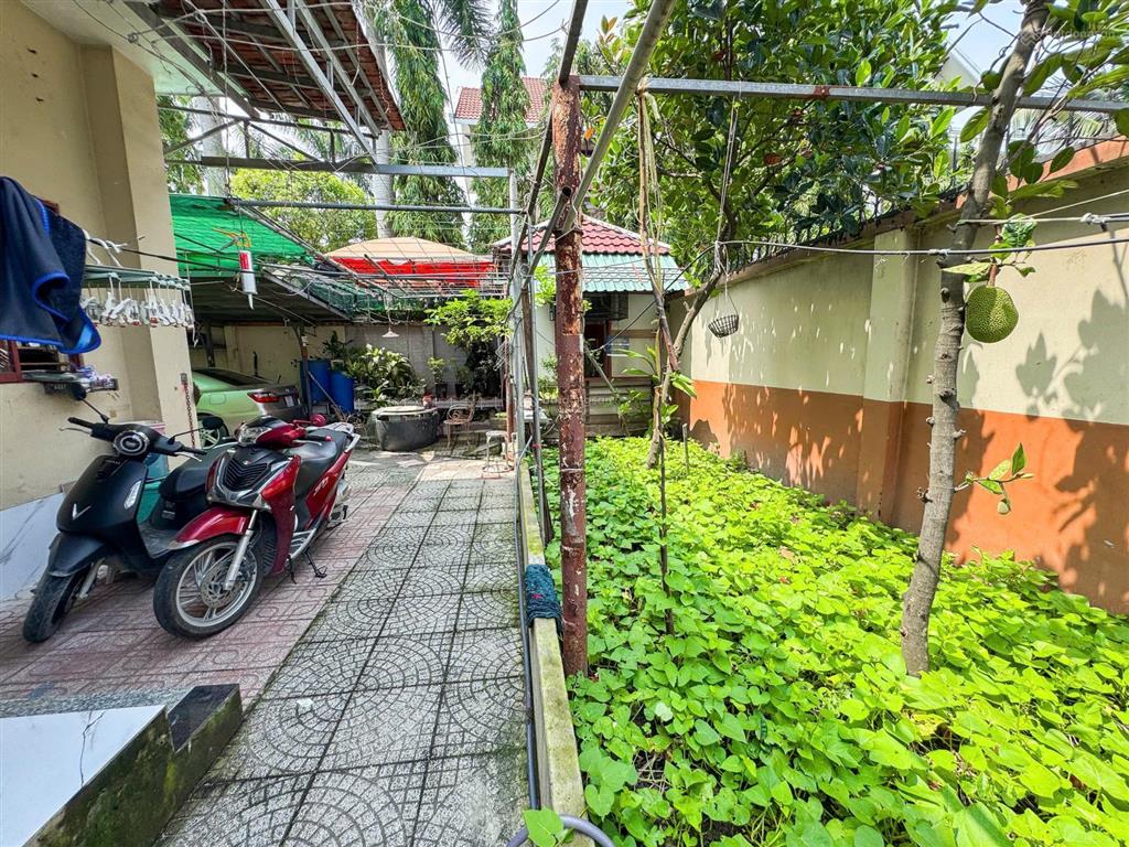 Biệt thự sân vườn mặt tiền vĩnh phú 38  430m2 (ngang 16)  kết cấu 2 tầng  giá tốt 19 tỷ