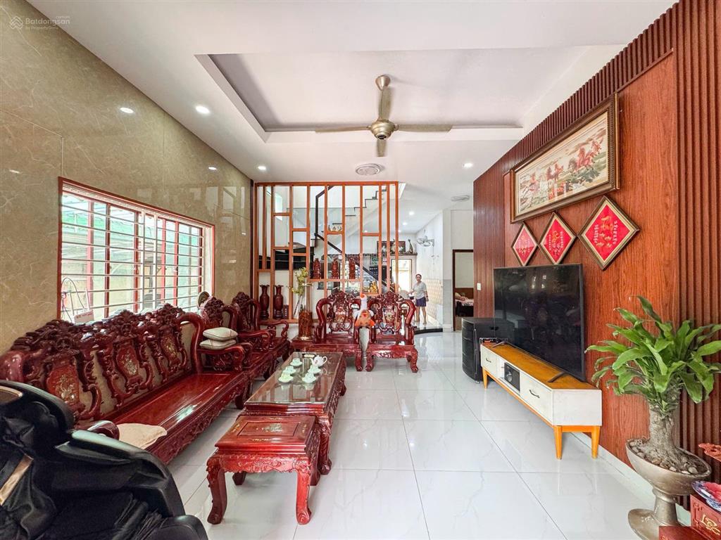 Biệt thự sân vườn mặt tiền vĩnh phú 38  430m2 (ngang 16)  kết cấu 2 tầng  giá tốt 19 tỷ