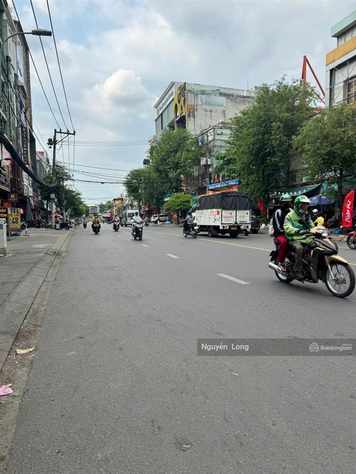 Bán nhà mặt tiền hầm 7 tầng nguyễn gia trí 9 x20m giá 78 tỷ, mb đang thuê 310 triệu