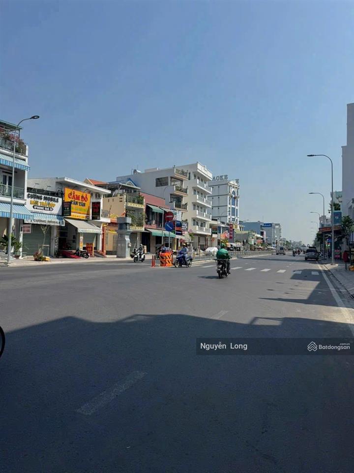 Giảm 18 tỷ bán nhà mt nguyễn gia trí 8 x36m hầm 7 tầng hdt 410 triệu/tháng giá 96 tỷ