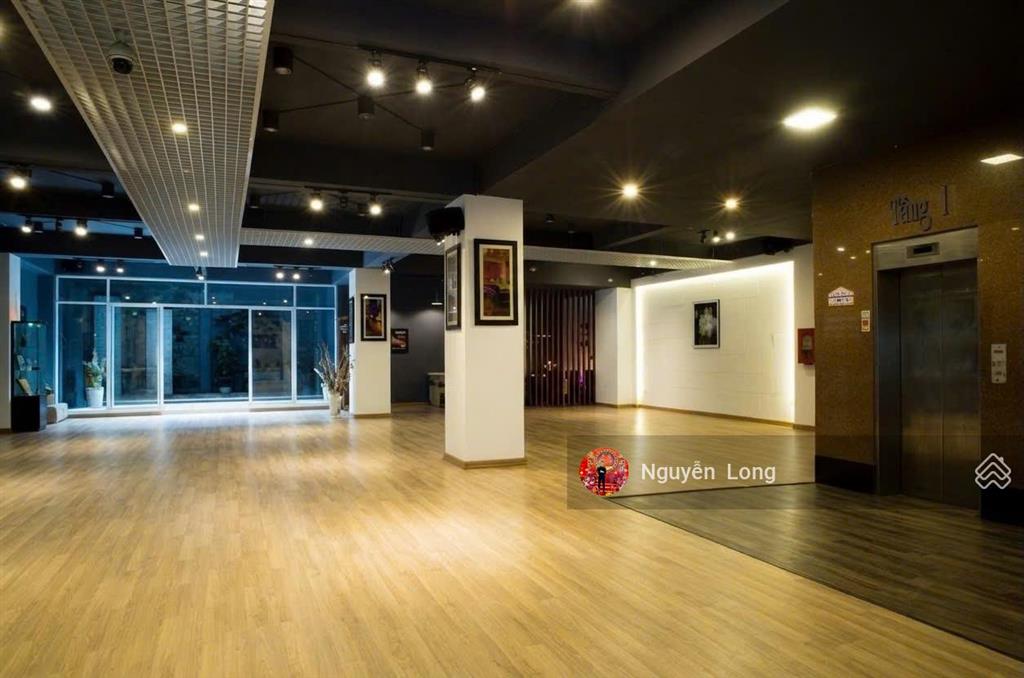 Ngộp bank giảm 50 tỷ bán tòa nhà mt nguyễn trọng tuyển 14x20m h 8 tầng cho thuê 600 triệu/tháng