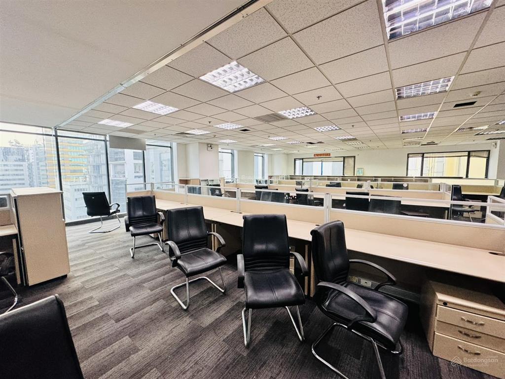 Bql cho thuê văn phòng tại ngõ 82 duy tân, diện tích 590m2 giá nhỉnh 300 k /m2/ tháng (0989 410 ***)